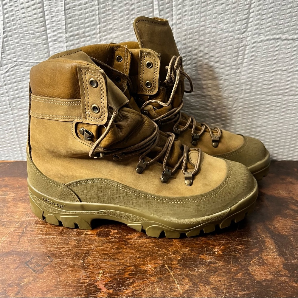 NWT Belleville MCB 950 Gore-Tex Mountain Tan Hiking Hunting Boot  Men's US 11.5R